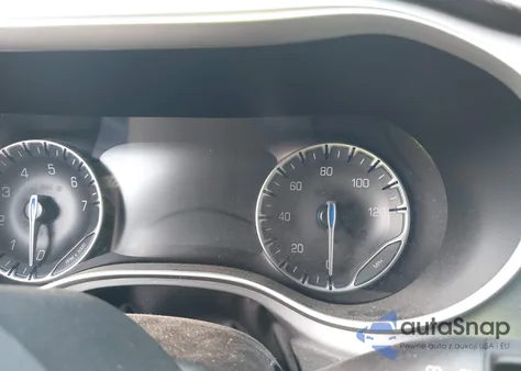 2023 Chrysler Pacifica Touring from USA, damaged, VIN 2C4RC1FG0PR555555